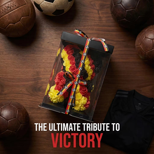 Vente en gros d'ours en roses sur le thème de l'Allemagne, ours en fleurs fait main avec détails de football, logo personnalisé acceptable - Product Image 5