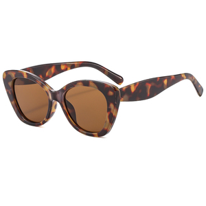 Lunettes de soleil Superhot Eyewear 17146 Fashion 2024 Y2K surdimensionnées carrées style œil de chat - Product Image 1