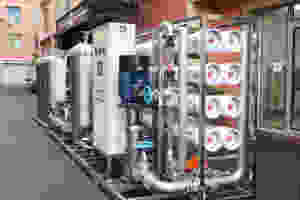 PLC automatique <span class=keywords><strong>40m3</strong></span>/<span class=keywords><strong>h</strong></span> forage purification de l'eau osmose inverse <span class=keywords><strong>filtre</strong></span> traitement de l'eau de rivière pour usine d'eau potable - Product Image 5