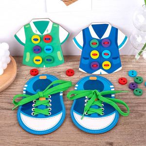 Juguete Educativo de Práctica y Habilidades para Atar: Tarjetas de Madera de Lujo para Aprender a Atar Zapatos y Ropa - Product Image 6