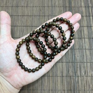 Pulsera de Oración Budista de Agarwood, Joyería Más Popular, Cuentas de Madera Oscura de 8 mm, Resina Negra Natural, Fragancia Dulce y Natural - Product Image 1