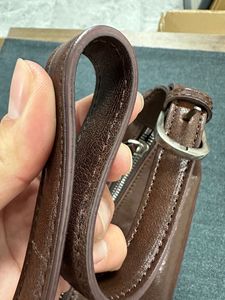 Sacs à bandoulière pour femmes en cuir véritable vintage de haute qualité, grande capacité, vente en gros personnalisée, nouvelle collection 2025 - Product Image 6