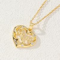 Nouvelle mode titane acier coeur collier senior sens de l'encart zircon acier inoxydable clavicule chaîne pour femmes et filles