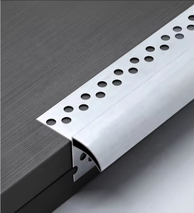 Profilo Angolare in PVC a Becco d'Aquila - Protezione Angolare Moderna di Grado Ospedaliero Resistente all'Acqua <span class=keywords><strong>con</strong></span> Drenaggio per Davanzali - Product Image 2