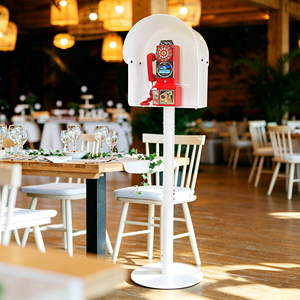 Cabina Telefónica Blanca/Transparente Estilo Londres con Material PMMA, Logotipo Personalizado - Decoración Portátil para Bodas y Eventos, Libro de Visitas en Video - Product Image 3