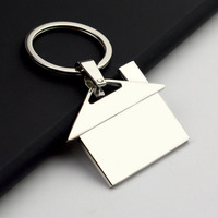 Porte-clés personnalisé en alliage de zinc durable en forme de maison avec logo gravé au laser pour agents immobiliers et banquiers hypothécaires