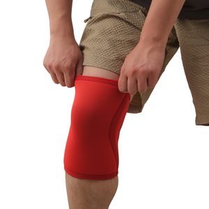 Genouillère de compression Crossfit personnalisée avec logo 2026, néoprène 7 mm, pour haltérophilie et <span class=keywords><strong>powerlifting</strong></span> - Product Image 2
