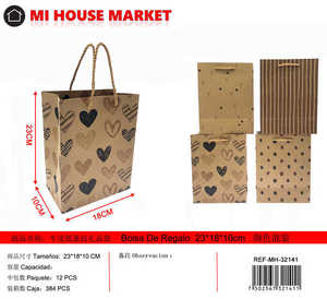 Sacchetto regalo in carta kraft con manici intrecciati e motivo a cuori serigrafati per regali e lavori manuali - Product Image 3