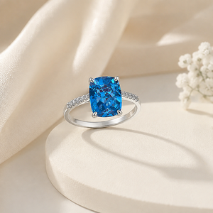 Anello con Design Geometrico a Quattro Punte, Anello Classico da Dito per Donne - Product Image 3