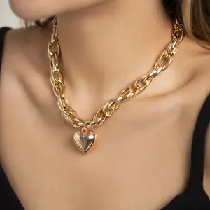 2024 Trendy Gold Plated Alloys Punk Choker Necklace Heart Necklace Gold Chain Necklace for Women