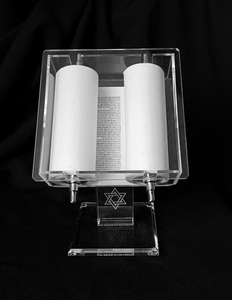 Judaica Do Thái <span class=keywords><strong>Torah</strong></span> Di Chuyển Trong Rõ Ràng Lucite Bệ Hiển Thị Đứng <span class=keywords><strong>Acrylic</strong></span> Judaica <span class=keywords><strong>Torah</strong></span> - Product Image 2