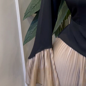 Robe de soirée <span class=keywords><strong>plissée</strong></span> Miyake patchwork de haute qualité pour femme, col carré, manches longues, collection Printemps 2026, promotion exceptionnelle - Product Image 3