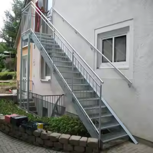 Panel de Rejilla de Acero Galvanizado de 34 mm con Ranura de Agarre, Malla de Seguridad para Centros Comerciales, Estacionamientos y Proyectos de Infraestructura Pública - Product Image 3