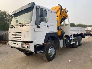 Sinotruk howo 10 טון knuckle בום רכוב מנוף משאית למכירה - Product Image 3