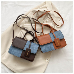 Sacs à main pour femmes en cuir PU tendance en gros, personnalisables avec logo, sacs carrés sous le bras, sacs bandoulière, sacs à épaule en bloc uni - Product Image 6