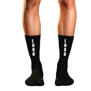 Calcetines Deportivos Profesionales Hechos en Fábrica, Material Duradero, Color Blanco - Product Image 1