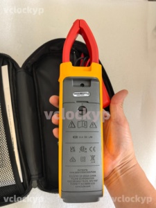 Multimètre à pince solaire Fluke 393 CAT III 1500 V True-rms, en bon état d'occasion - Product Image 2
