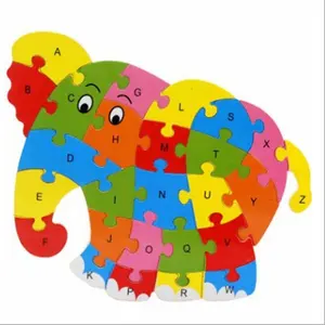 Gioco di puzzle cognitivo inglese per bambini del fumetto di nuovo arrivo giocattoli educativi per bambini giocattolo di Puzzle animale in legno con alfabeto