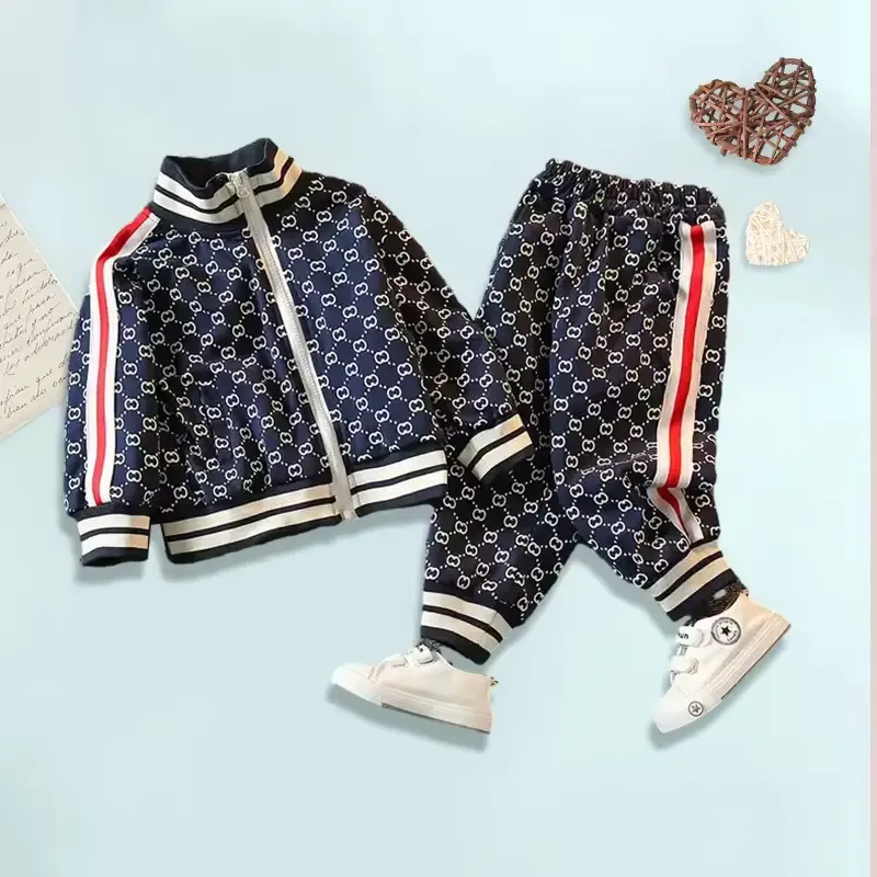 Gavin Yang neue Frühjahr Herbst Jacken Jungen Mädchen Brief Hoodies-Set zweiteiliges Sets Outfit Kinderbekleidung
