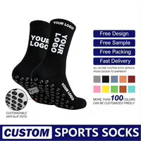 Chaussettes de football personnalisables pour hommes, vente en gros, design sur mesure, chaussettes tricotées absorbant la transpiration, chaussettes de sport printanières avec logo sur les revers