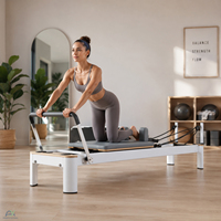 Reformer de Pilates Blanco para Fortalecimiento del Core con Anclajes de Muelles Múltiples