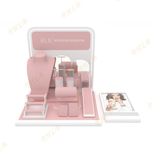 Ensemble <span class=keywords><strong>de</strong></span> présentoirs à <span class=keywords><strong>bijoux</strong></span> <span class=keywords><strong>de</strong></span> conception créative, vitrine <span class=keywords><strong>de</strong></span> bijouterie élégante, présentoirs à <span class=keywords><strong>bijoux</strong></span> - Product Image 3