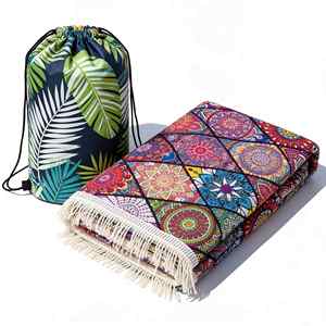 Serviette <span class=keywords><strong>de</strong></span> plage bohème en microfibre avec pompons, serviette <span class=keywords><strong>de</strong></span> <span class=keywords><strong>bain</strong></span> bohème sans sable à séchage rapide pour le yoga, la natation et les voyages d'été - Product Image 2