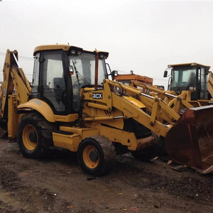 รถตักล้อยาง JCB 3CX/4CX มือสอง ปี 2015 รับน้ำหนักได้ 15 ตัน เครื่องยนต์ CAT ระบบไฮดรอลิก ราคาถูก - Product Image 1