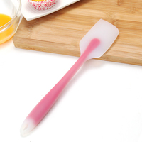 NOUVEAU ARRIVÉ Spatules de cuisson et de pâtisserie en silicone de qualité alimentaire résistant à la chaleur Grattoir antiadhésif en silicone Outils de cuisine pour la cuisson