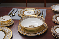 Service de table de luxe en porcelaine fine avec décor doré 24 carats, vaisselle royale, assiettes, bols, cuillères, pour mariage, banquet, fête, cadeau, kit complet
