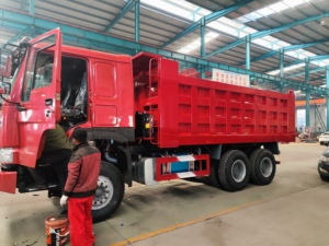 รถดัมพ์เหมืองดีเซลสีเทา รุ่นใหม่มาแรง 6x4 เว่ยชัย ยูโร 3 ขับเคลื่อนเร็ว พวงมาลัยซ้าย สำหรับขนส่งทราย/กรวดหนัก 31-40 ตัน - Product Image 4