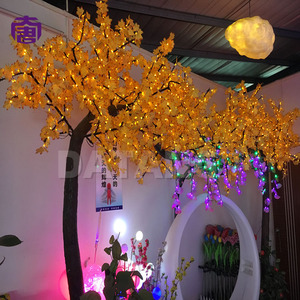 Guirlande lumineuse LED imperméable en forme de feuille d'érable pour l'extérieur, décor paysager féérique pour campus et jardins, en vente - Product Image 5