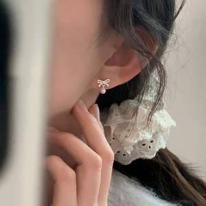 S925 Sterling Silver Frosted Matte Bow <b>Pearl</b> <b>Earrings</b> Sweet Exquisite and Compact High-End Design for Commuting - Product Image 3