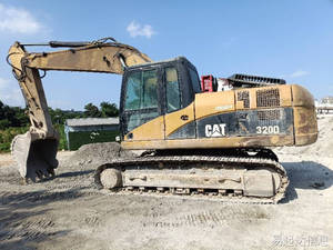 Excavadora Usada Caterpillar <span class=keywords><strong>320D</strong></span> Modelo <span class=keywords><strong>2010</strong></span>, 21.8 Toneladas, Motor de 118kW, Bomba Hidráulica, Maquinaria de Construcción, Origen Japón - Product Image 2