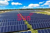 Panneau solaire monocristallin bifacial Sunplus Grade A 450W à double vitrage, cellules demi-coupées, module PV, en stock aux États-Unis pour toitures résidentielles