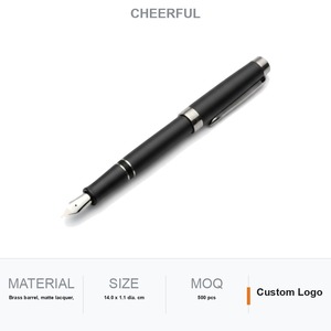 Stylo plume noir mat avec pointe en acier brossé, corps en laiton laqué, logo personnalisé, cadeau d'affaires, 0,5 mm - Product Image 1