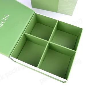 Cartone aperto con chiusura magnetica in cartone di lusso verde di spessore all'interno della scatola di carta per imballaggio regalo