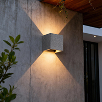 Lampe murale LED Disenky moderne pour extérieur, étanche, en ciment noir et blanc, carrée, haute luminosité, avec garantie de 2 ans