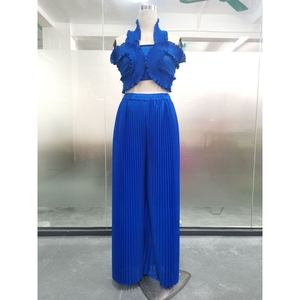 Ensemble 2 pièces plissé sexy pour femme : haut à col halter et dos nu, pantalon large – Tendance - Product Image 3