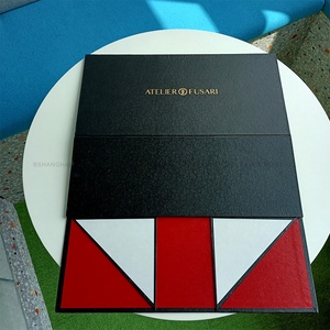 Caja Rígida de Lujo con Diseño Floral, Lámina Dorada, Protección UV <span class=keywords><strong>para</strong></span> Colecciones de Broches Vintage, Caja <span class=keywords><strong>para</strong></span> Anillos con Logotipo Estampado en Caliente - Product Image 2