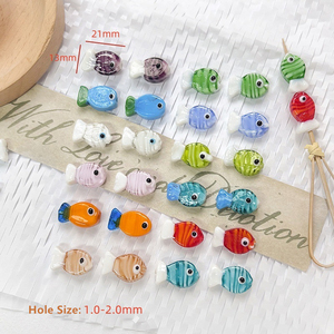 Lampwork fatto a mano simpatico cartone animato mare oceano animale pesce colorato <span class=keywords><strong>Murano</strong></span> perle <span class=keywords><strong>di</strong></span> <span class=keywords><strong>vetro</strong></span> per bracciali fai da te artigianato collane gioielli fare - Product Image 3