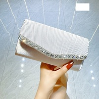 Pochettes élégantes 2026 pour femmes – Sacs de soirée plissés avec chaîne amovible, sacs de fête scintillants, sacs à main formels pour dames