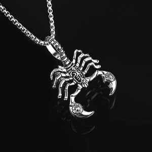 Collier à longue chaîne pour hommes, hip hop, <span class=keywords><strong>scorpion</strong></span>, pendentifs couleur argent, punk <span class=keywords><strong>rock</strong></span>, cadeau de Noël - Product Image 3