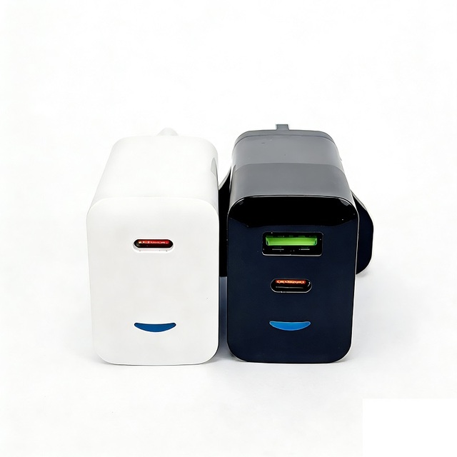 20W GaN Charger LED Indicator USB C Fast Wall Plug Single Port & Dual Ports Type A+C Options US/EU/UK Fixed Plug OEM Custom Logo