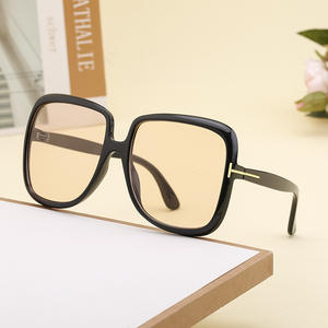 Lunettes de soleil surdimensionnées personnalisées pour femmes, monture noire, verres jaunes, protection UV400, style Instagram, lunettes de sport d'extérieur - Product Image 4