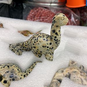 Cristalli <span class=keywords><strong>di</strong></span> pietra curativa all'ingrosso alla rinfusa <span class=keywords><strong>di</strong></span> cristallo naturale <span class=keywords><strong>di</strong></span> pietra dalmation diaspro dinosauro intaglio per la decorazione domestica - Product Image 1