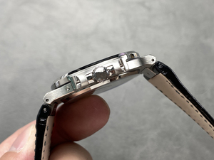 Montre automatique de luxe avec logo personnalisé, chronographe en pierre de zircon et double minuteur - Product Image 6