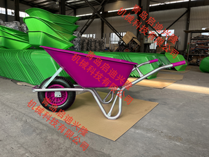 <span class=keywords><strong>Brouette</strong></span> de <span class=keywords><strong>chantier</strong></span> slovaque avec plateau en acier galvanisé, modèle WB6414T W, <span class=keywords><strong>roue</strong></span> <span class=keywords><strong>pleine</strong></span>, pour l'Europe, la Slovaquie et la Hongrie - Product Image 2