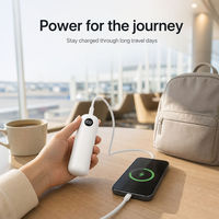 Batterie externe 10000mAh 22.5W à charge rapide avec écran LED et câble Type-C intégré, chargeur portable pour les voyages, le bureau et les trajets quotidiens