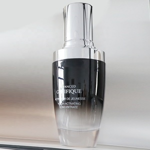 Botellas y accesorios acrílicos personalizados de gran tamaño para el cuidado de la piel - Product Image 3